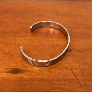 Retro Elegance Design Gold Etching Designs Effortlessly Chic Sleek Cuff Bracelet